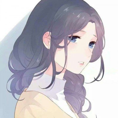 女子挖野菜挖到大蛇 双方都吓坏了